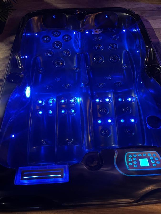 La Suite Grenoble Spa Jacuzzi Et Sauna Privatif Eksteriør billede