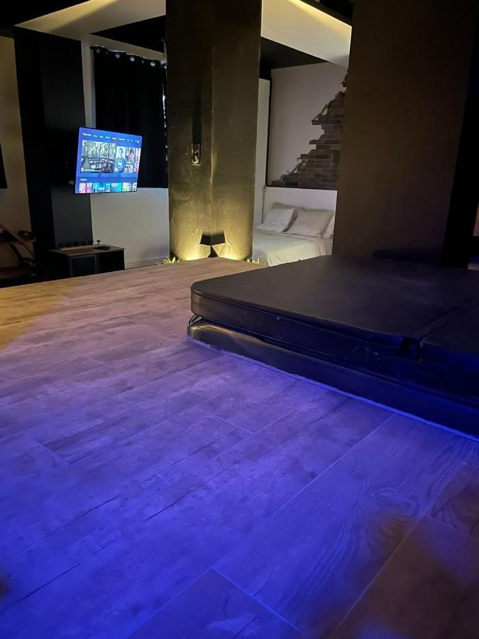 La Suite Grenoble Spa Jacuzzi Et Sauna Privatif Eksteriør billede